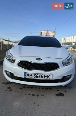 Хэтчбек Kia Ceed 2014 в 