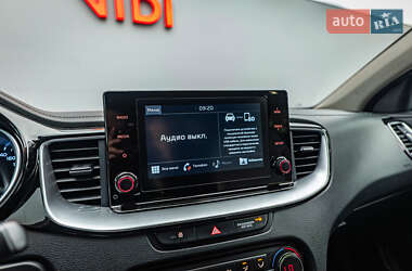 Хэтчбек Kia Ceed 2021 в 