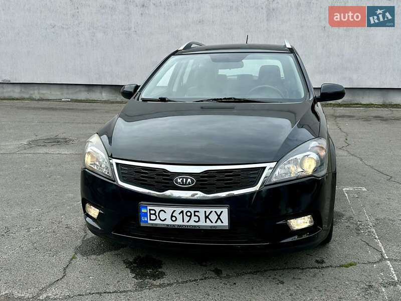 Универсал Kia Ceed 2010 в Львове