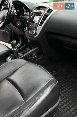Универсал Kia Ceed 2010 в 