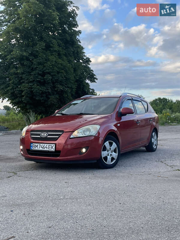 Универсал Kia Ceed 2009 в Ромнах
