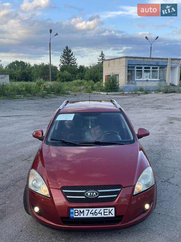 Универсал Kia Ceed 2009 в Ромнах