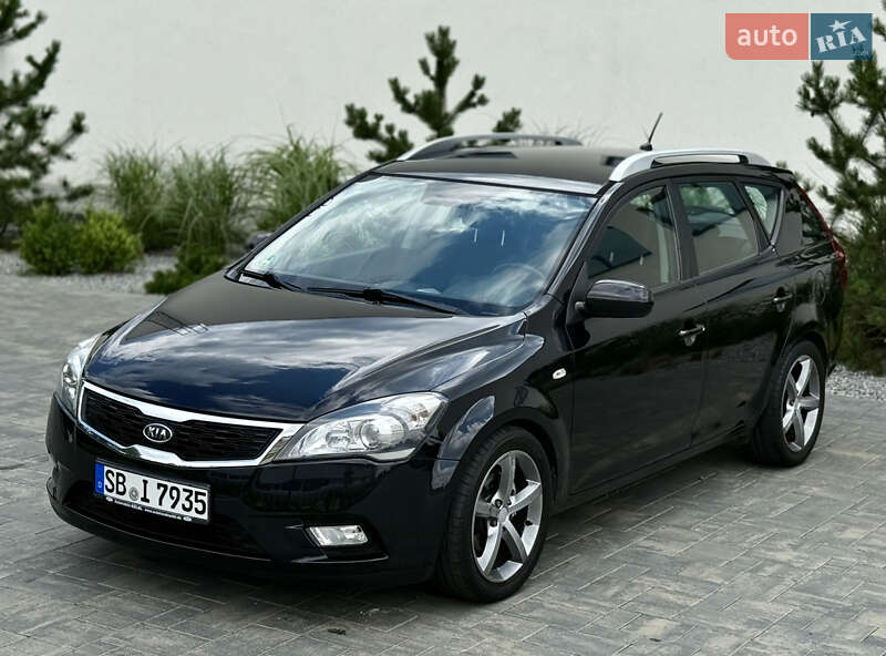 Универсал Kia Ceed 2011 в Луцке