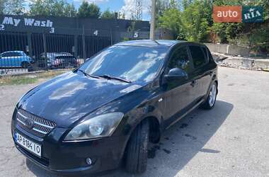 Хэтчбек Kia Ceed 2009 в Запорожье