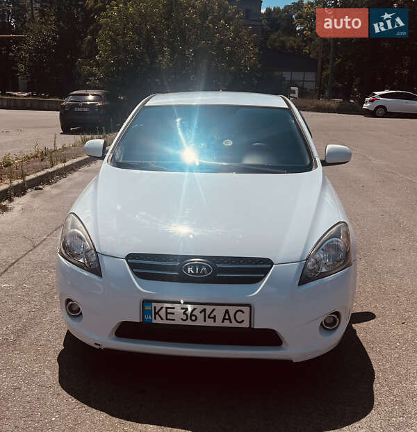 Хэтчбек Kia Ceed 2010 в Днепре