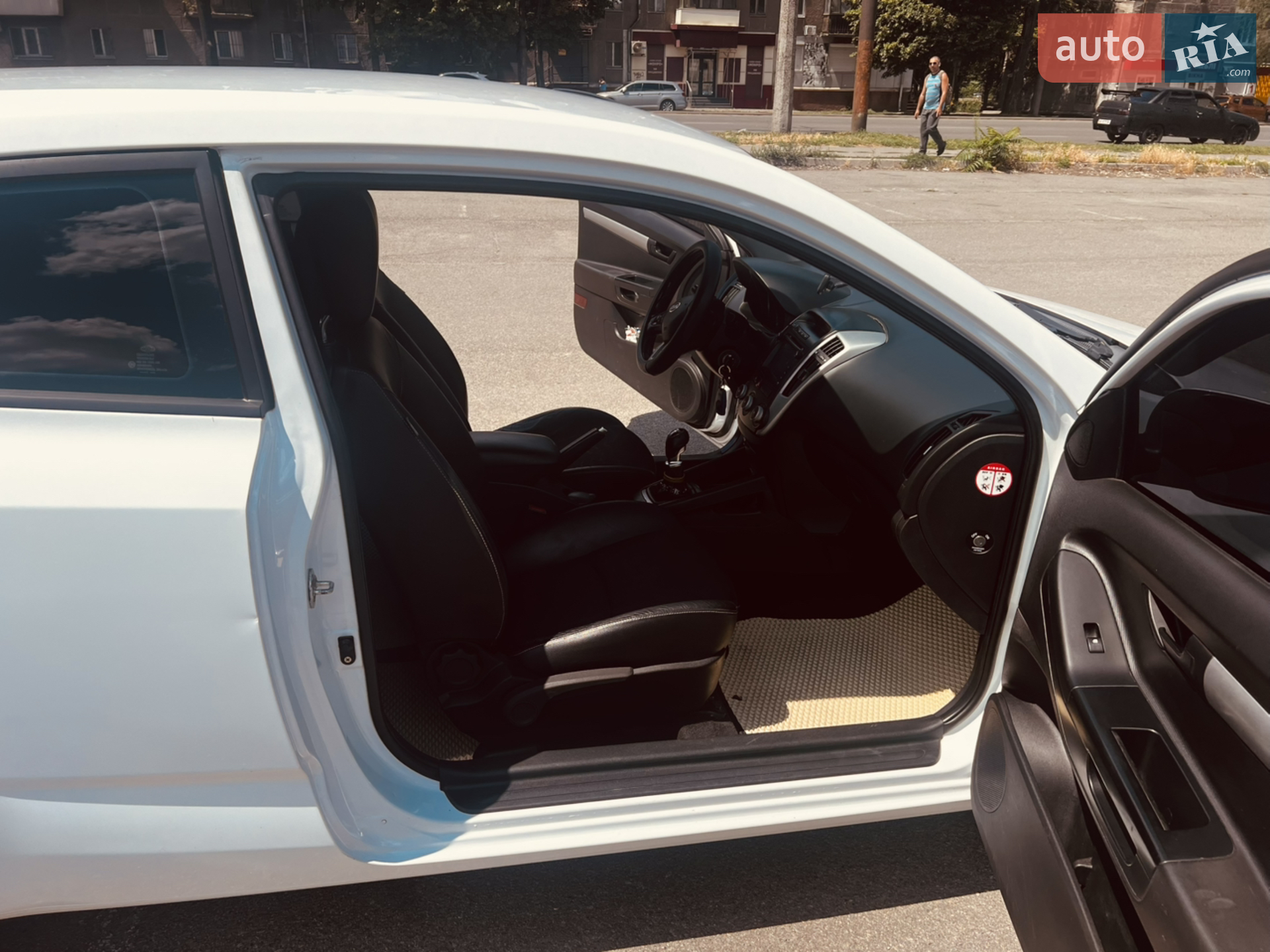2010 Kia Cee'd - мініатюра 10