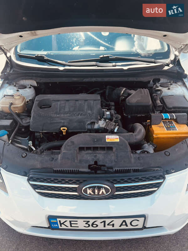 Хэтчбек Kia Ceed 2010 в Днепре