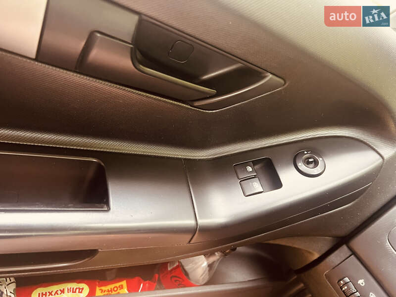 Хэтчбек Kia Ceed 2010 в Днепре