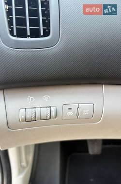 Хэтчбек Kia Ceed 2008 в 