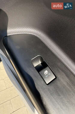 Хэтчбек Kia Ceed 2008 в 