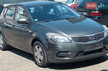 Универсал Kia Ceed 2010 в 