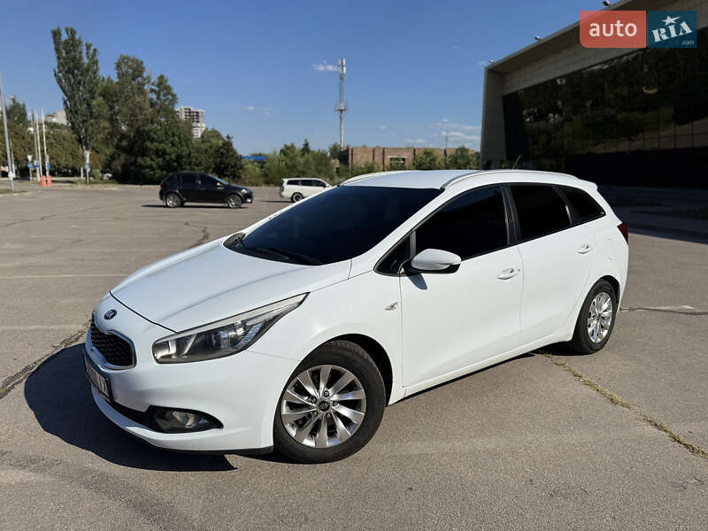 Универсал Kia Ceed 2012 в Запорожье