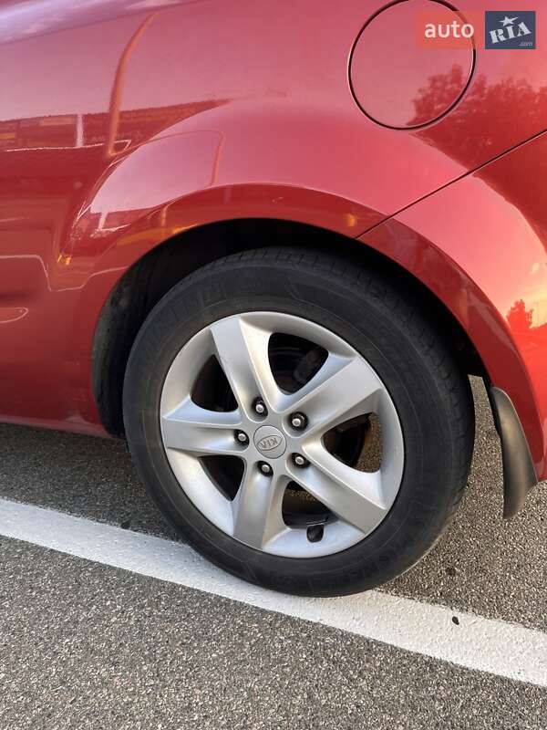 Хэтчбек Kia Ceed 2009 в Борисполе
