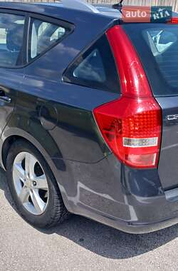 Универсал Kia Ceed 2012 в 