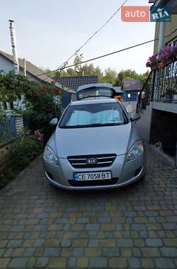Хэтчбек Kia Ceed 2007 в Черновцах