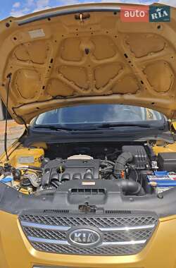 Хэтчбек Kia Ceed 2007 в 
