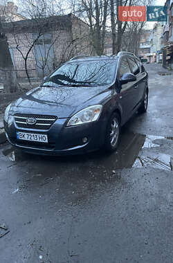 Універсал Kia Ceed 2009 в Рівному