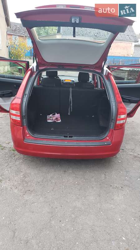 Универсал Kia Ceed 2008 в Шумске