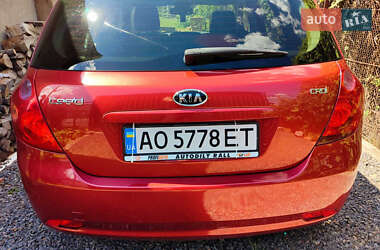 Хетчбек Kia Ceed 2008 в  фото 4 Хетчбек Kia Ceed 2008 в