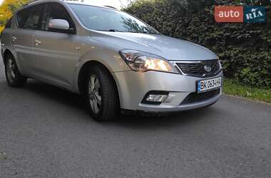 Універсал Kia Ceed 2012 в Рівному