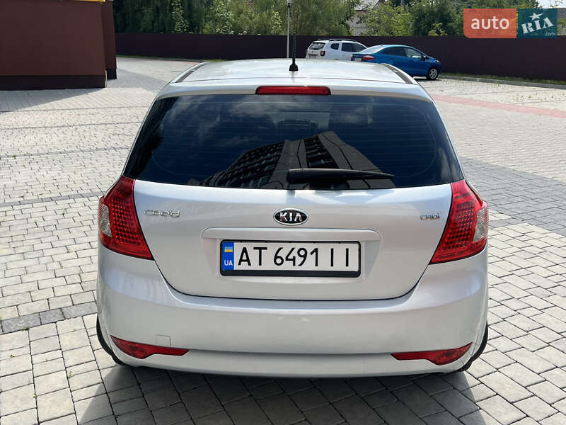 Хэтчбек Kia Ceed 2010 в Ивано-Франковске
