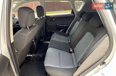 Хэтчбек Kia Ceed 2010 в 