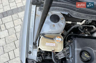 Хэтчбек Kia Ceed 2010 в 
