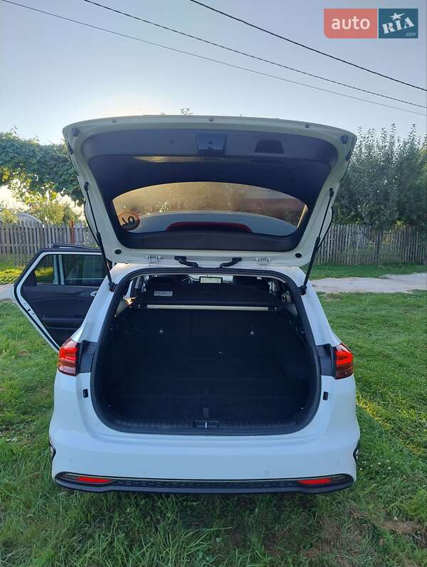 Универсал Kia Ceed 2019 в Львове