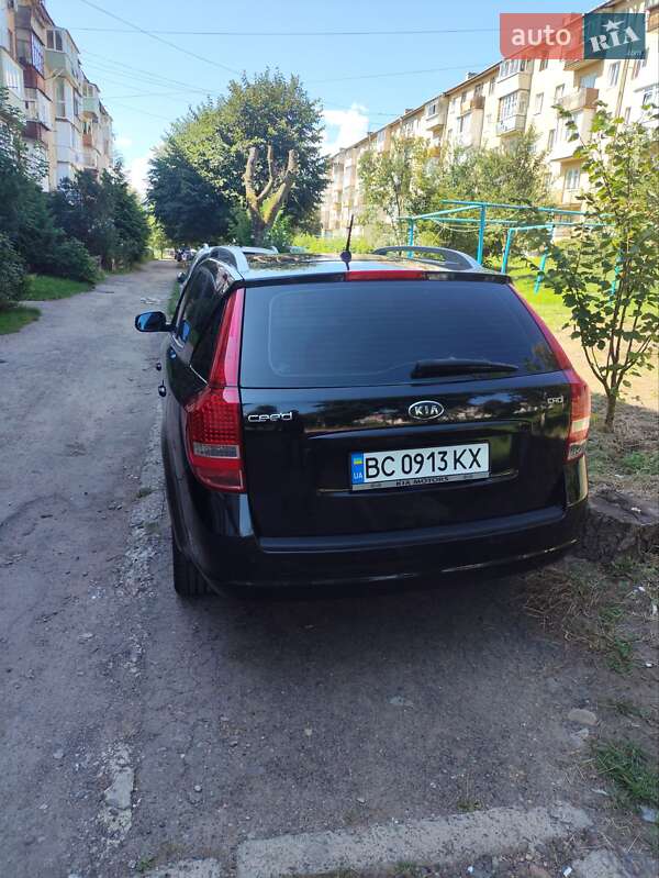 Универсал Kia Ceed 2011 в Трускавце