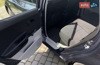Хэтчбек Kia Ceed 2008 в 