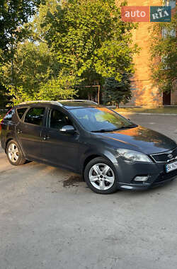 Универсал Kia Ceed 2012 в Ровно