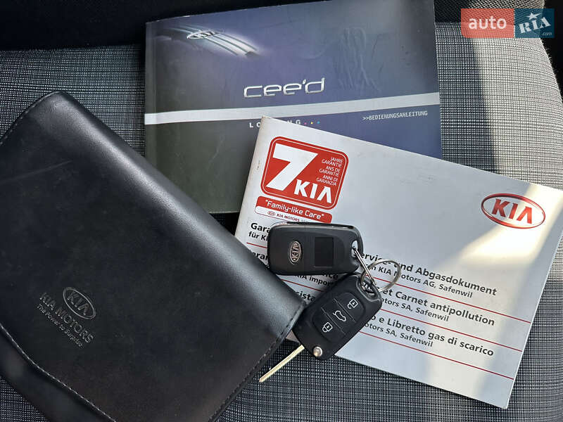 Универсал Kia Ceed 2011 в Луцке