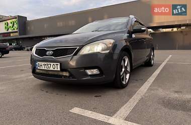 Универсал Kia Ceed 2010 в Киеве