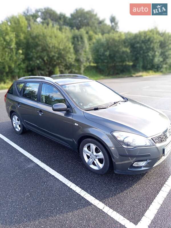 Універсал Kia Ceed 2009 в Запоріжжі