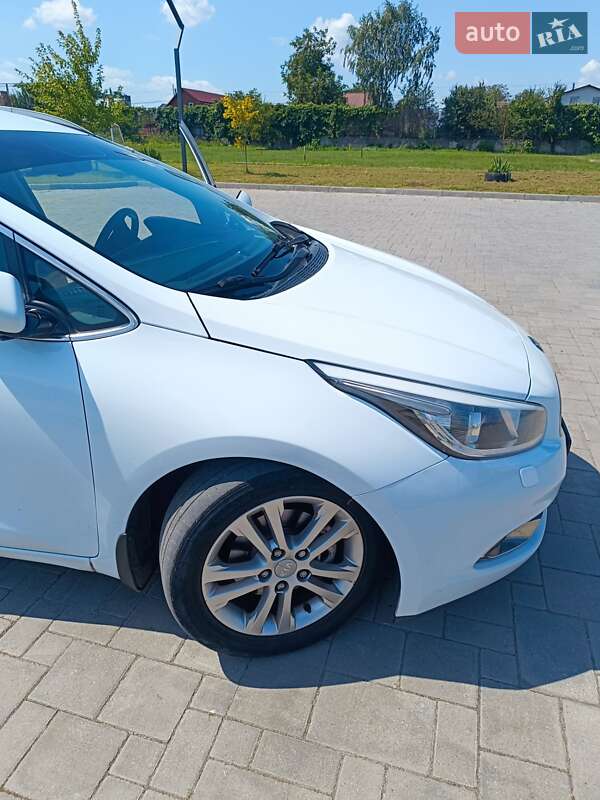 Универсал Kia Ceed 2012 в Здолбунове