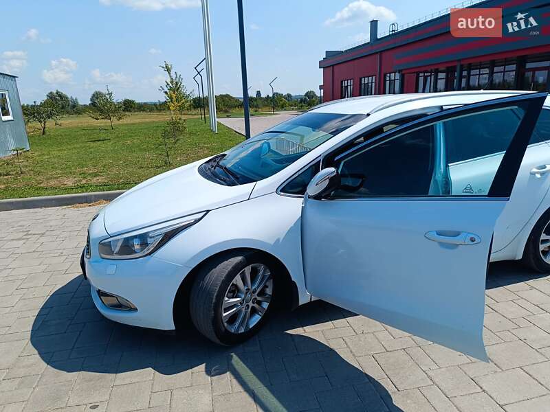 Универсал Kia Ceed 2012 в Здолбунове