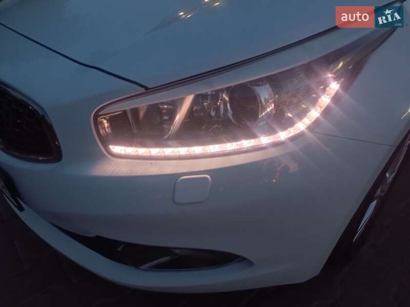 Універсал Kia Ceed 2012 в Здолбуніві