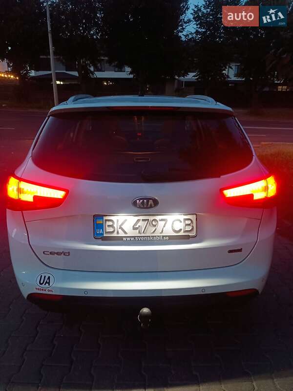 Универсал Kia Ceed 2012 в Здолбунове