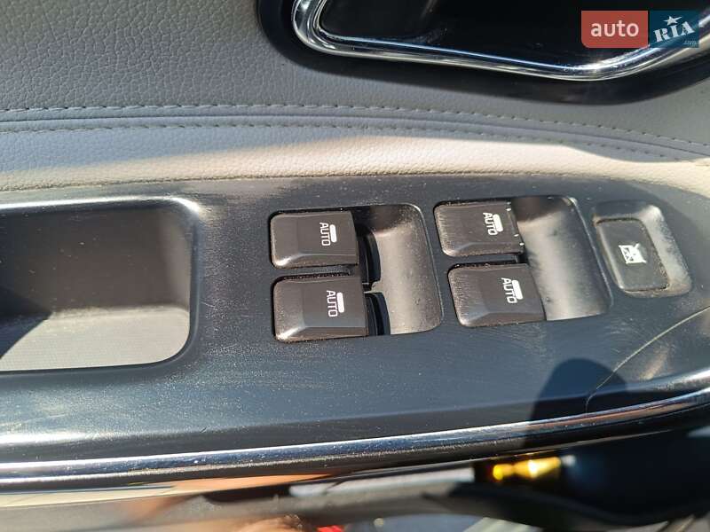 Універсал Kia Ceed 2012 в Здолбуніві
