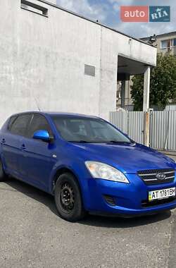 Хэтчбек Kia Ceed 2008 в Львове