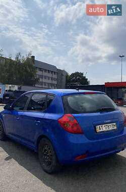 Хэтчбек Kia Ceed 2008 в Львове