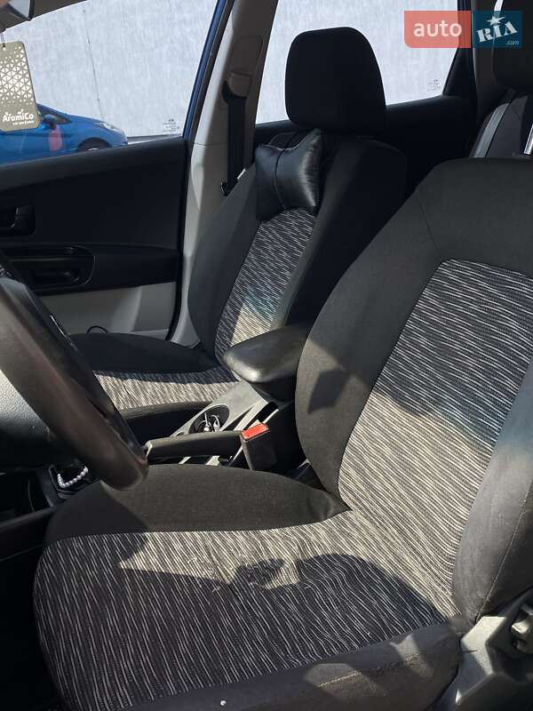 Хэтчбек Kia Ceed 2008 в Львове