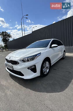 Универсал Kia Ceed 2020 в Киеве