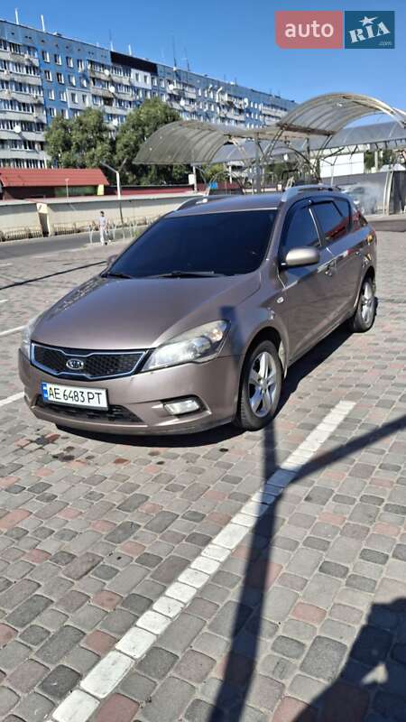 Kia Ceed 2012