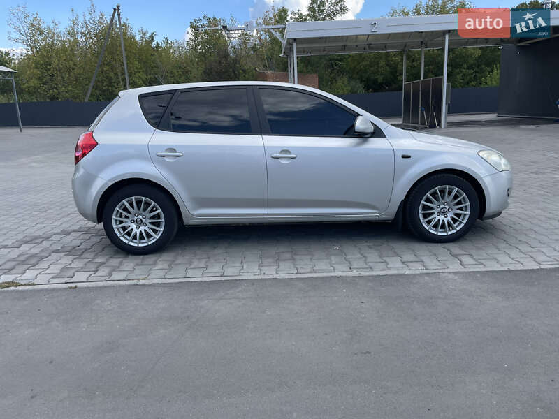 Хэтчбек Kia Ceed 2007 в Полтаве