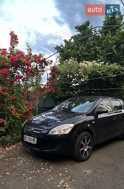 Хэтчбек Kia Ceed 2008 в Новомосковске