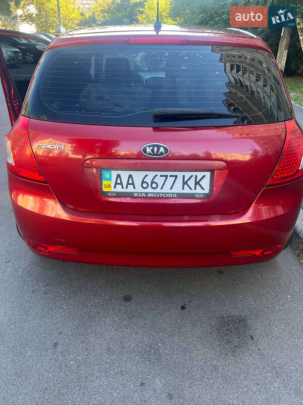 Хетчбек Kia Ceed 2009 в Києві