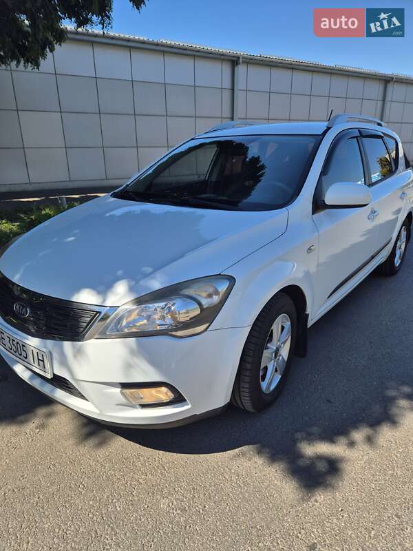 Универсал Kia Ceed 2012 в Черкассах
