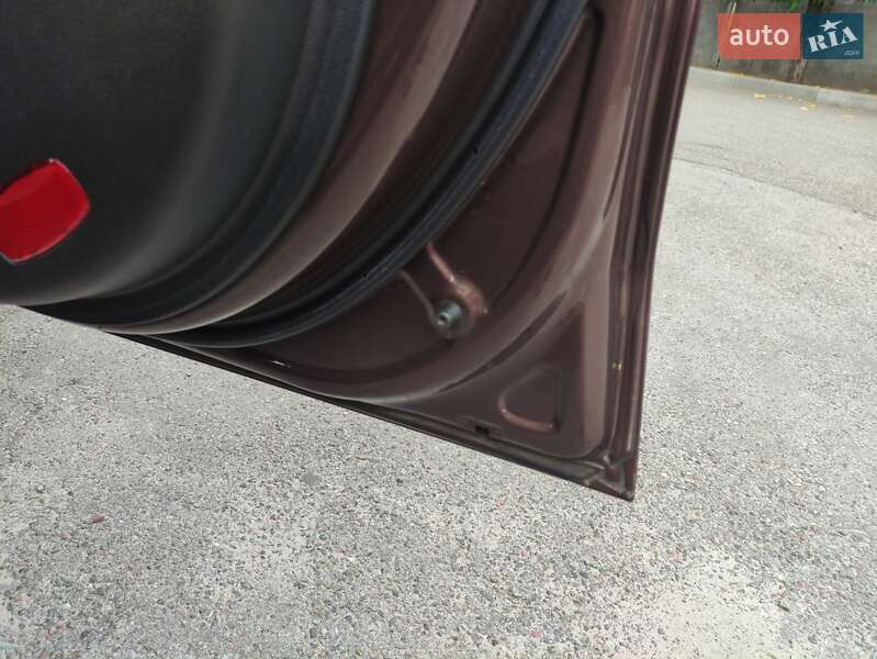 Хэтчбек Kia Ceed 2013 в Киеве