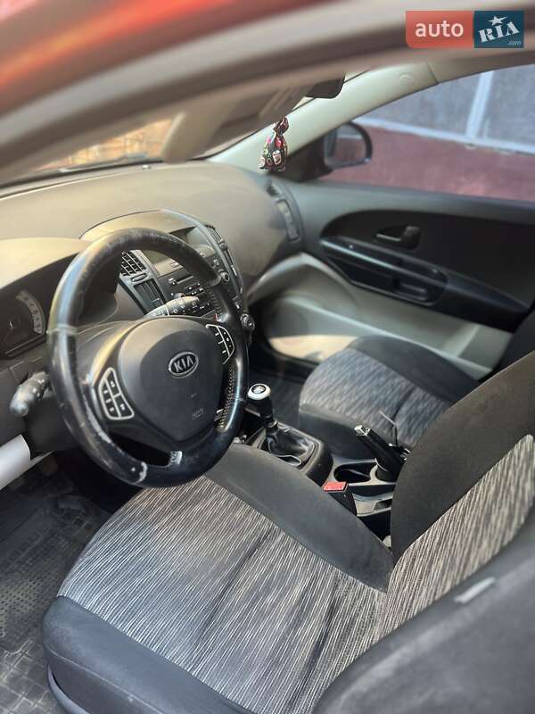 Хэтчбек Kia Ceed 2008 в Хмельницком фото 6 Хэтчбек Kia Ceed 2008 в Хмельницком